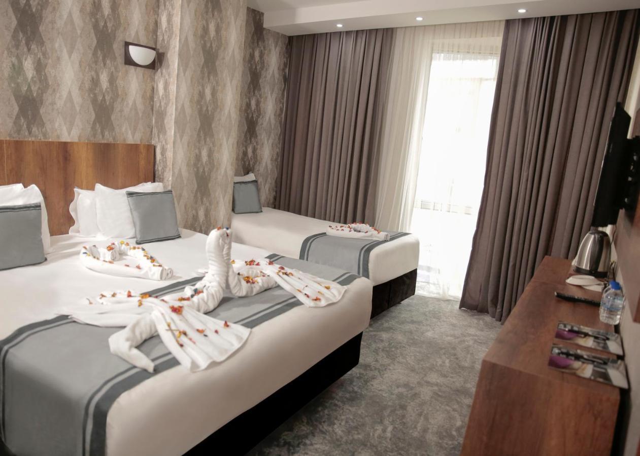 Deluxe Triple Room,1367730227:JPEG